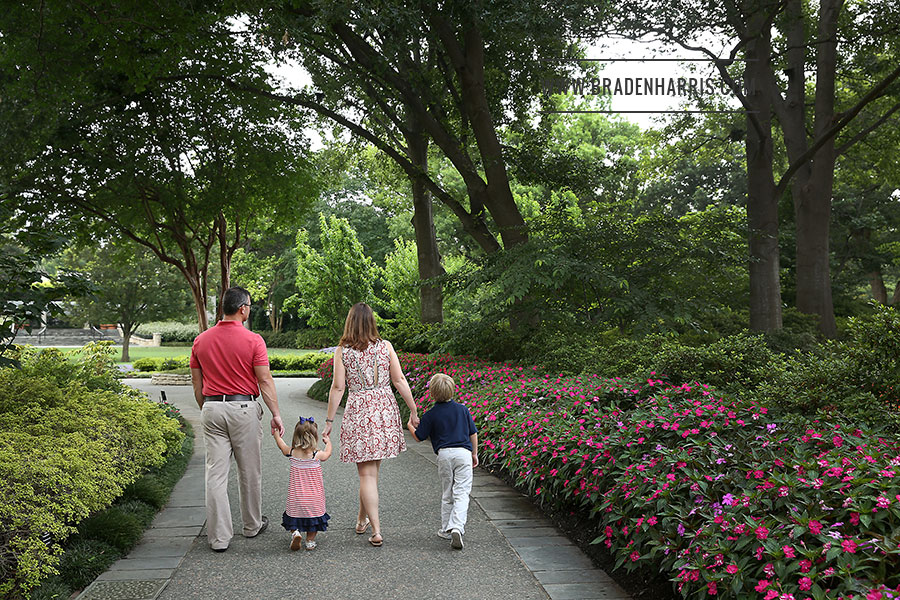 Dallas Family Photographer, Family Portrait, Dallas Arboretum, Braden Harris Photography