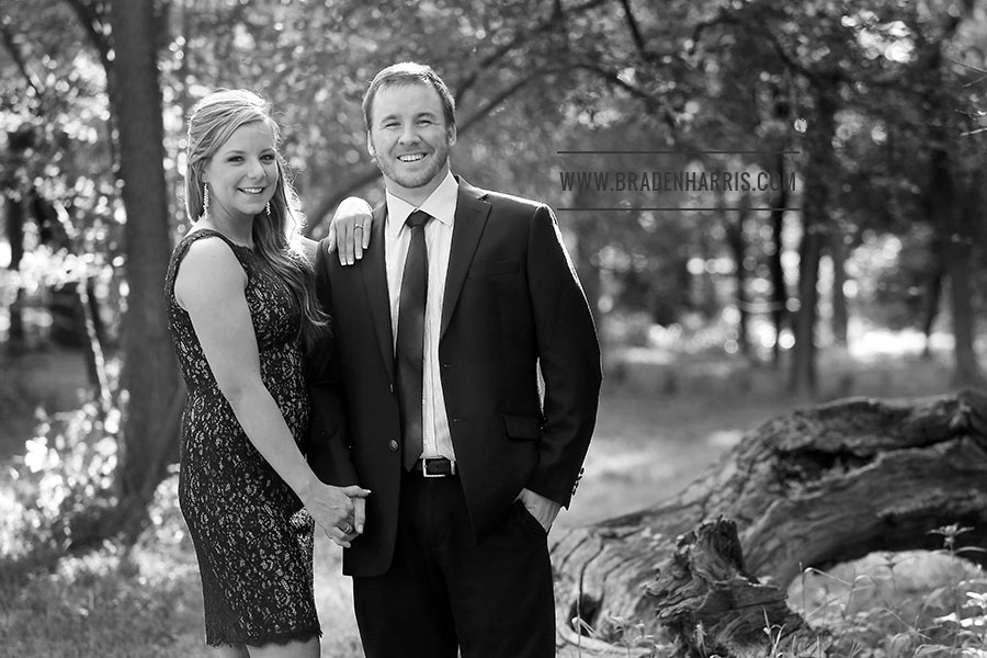 Dallas Wedding Photographer, Fort Worth Botanic Gardens, Engagement Portrait, Braden Harris Photography