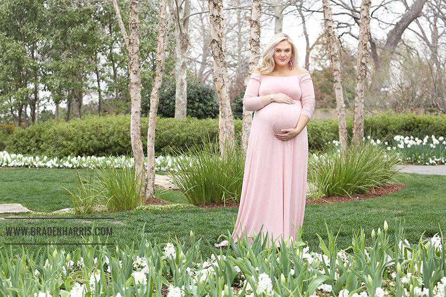 Maternity Portrait at The Dallas Arboretum, Dallas Maternity Photographer, Maternity Portrait, Newborn Photography, Dallas Family Photographer